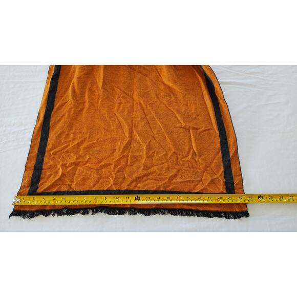 NWT The Royal Standard Madrid reversible wrap Gray Orange 24x80 - Picture 5 of 6